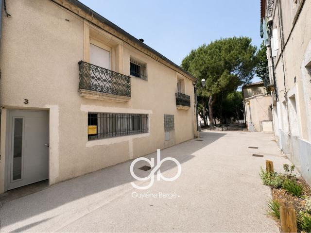 Immeuble de rapport 255 m2 4 logements loués Cour, terrasse Rentabilité 7,6 %