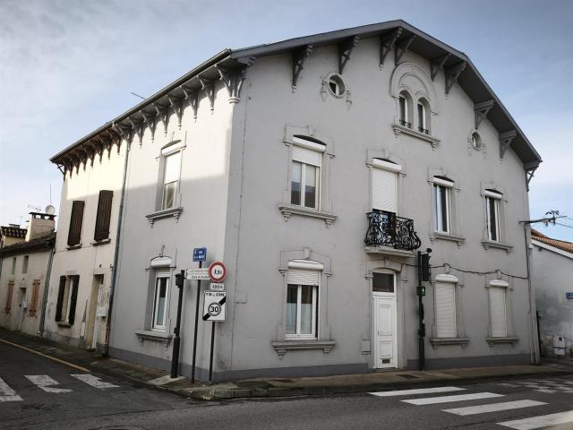 Immeuble de rapport 220m² Vic en Bigorre