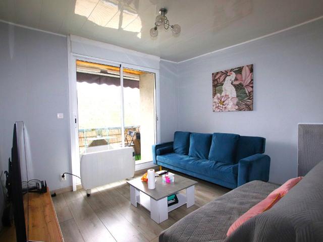 Immeuble de rapport 2 appartements et 2 commerces