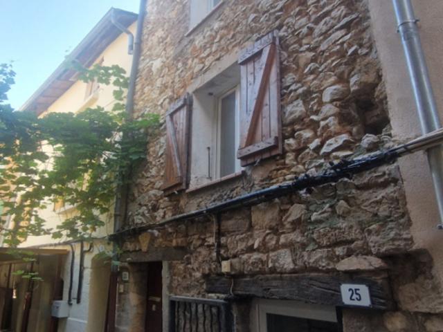 IMMEUBLE DE RAPPORT 2 APPARTEMENTS STUDIO ET T4
