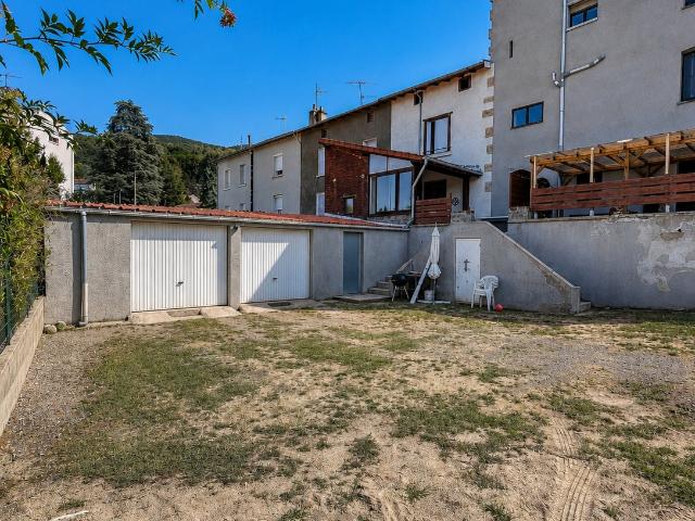 IMMEUBLE DE RAPPORT 4 APPARTEMENTS MEUBLÉS RENTABILITÉ IMMÉDIATE