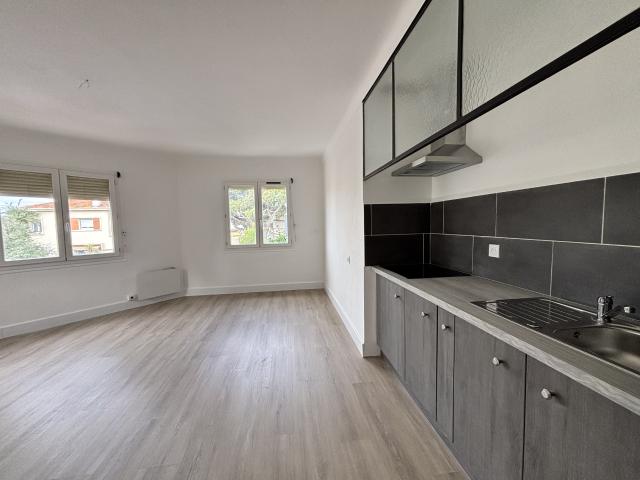 Immeuble de rapport 4 Lots à 200m de la Plage