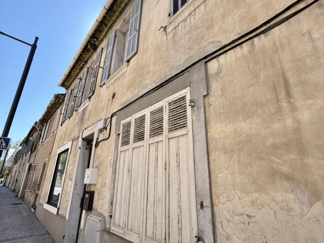 Immeuble de rapport 4 lots avec jardin en Centre ville