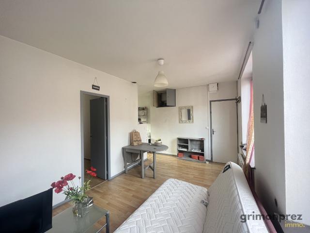 IMMEUBLE DE RAPPORT 4 LOTS CADASTRÉS ROUBAIX PROCHE CENTRE