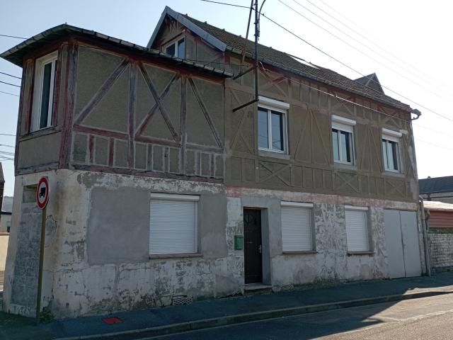 Immeuble de rapport 4 lots + garage
