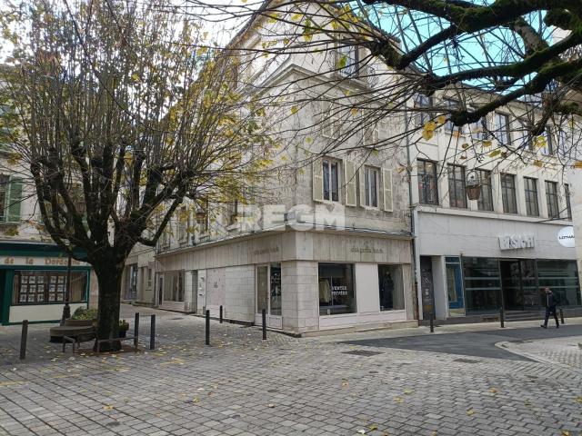 IMMEUBLE DE RAPPORT 6 LOTS HYPERCENTRE PERIGUEUX