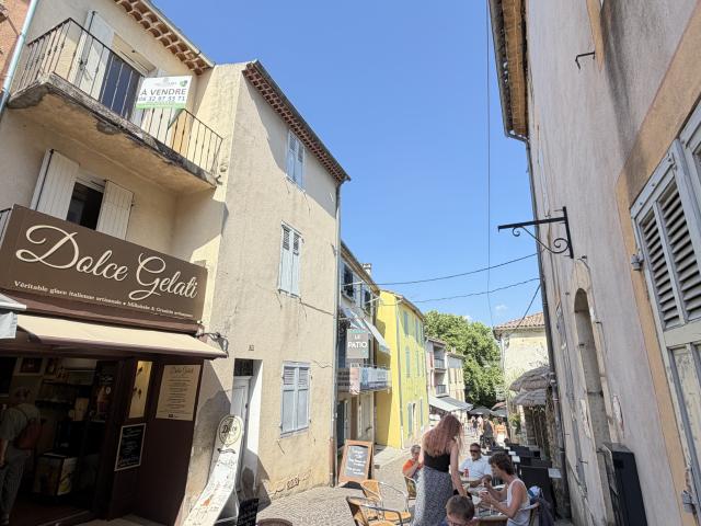 IMMEUBLE D'INVESTISSEMENT VENDU OCCUPE