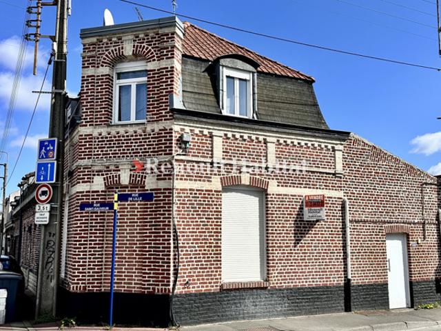 IMMEUBLE DIVISE EN 2 APPARTEMENTS