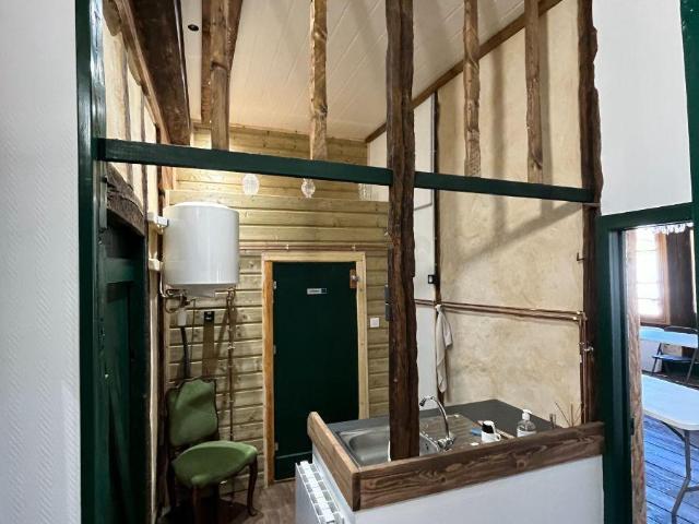Immeuble en vente à Mussy sur Seine, Grand Est, 54000€