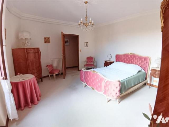 Immeuble en vente à Montélimar, Auvergne Rhône Alpes, 283000€