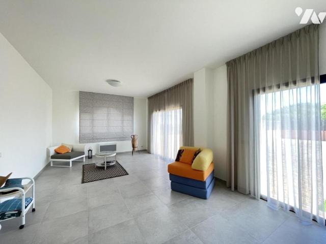 Immeuble en vente à Montpellier, Occitanie, 2476 €