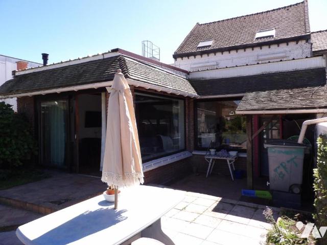 Immeuble en vente à Nœux les Mines, Hauts de France, 182500€
