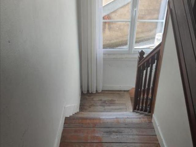 Immeuble en vente à Noyon, Hauts de France, 110000€