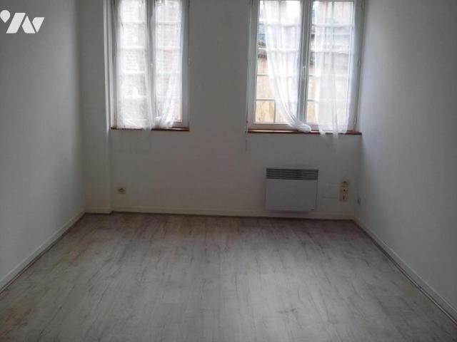 Immeuble en vente à Orbec, Normandie, 125000€