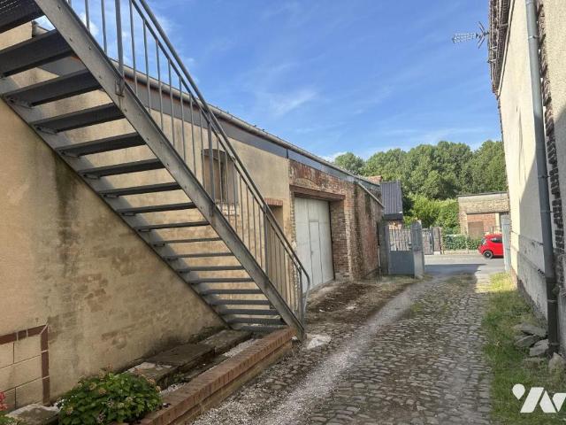 Immeuble en vente à Aubencheul au Bac, Hauts de France, 419600€