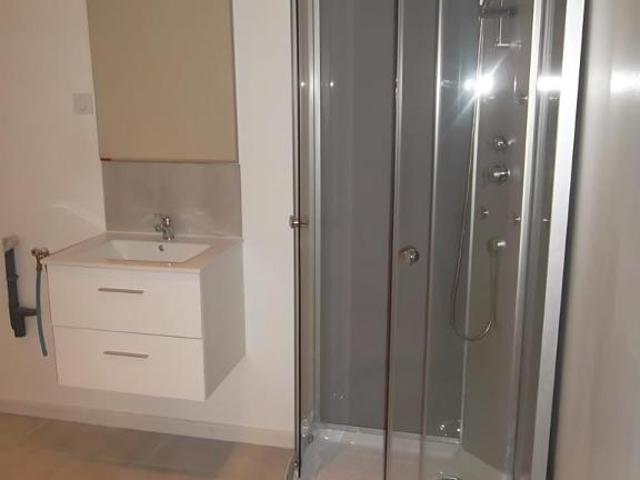 Immeuble en vente à Aubigny en Artois, Hauts de France, 145000€