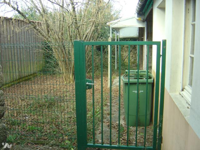 Immeuble en vente à Alençon, Normandie, 98300€