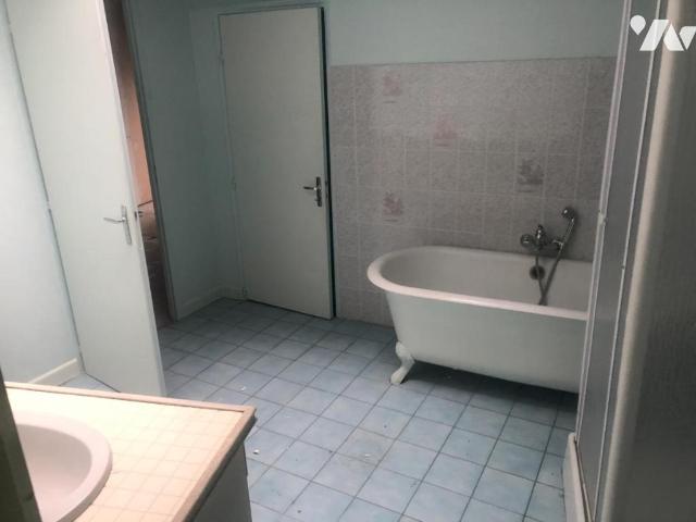 Immeuble en vente à Ancenis Saint Géréon, Pays de la Loire, 800000€