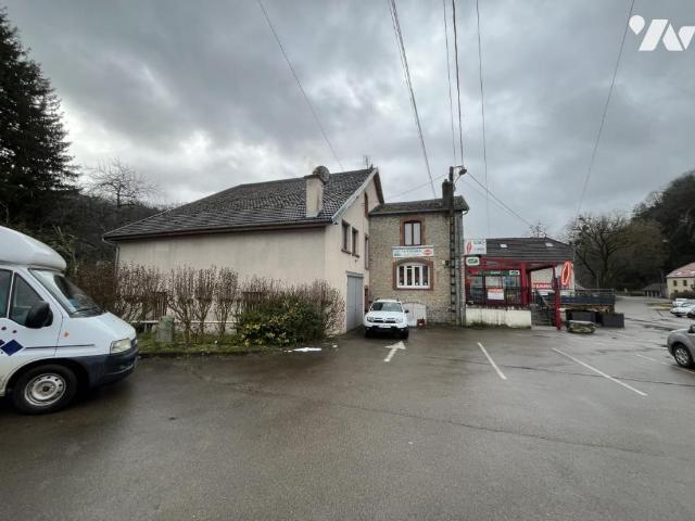 Immeuble en vente à Baume les Dames, Bourgogne Franche Comté, 170000€