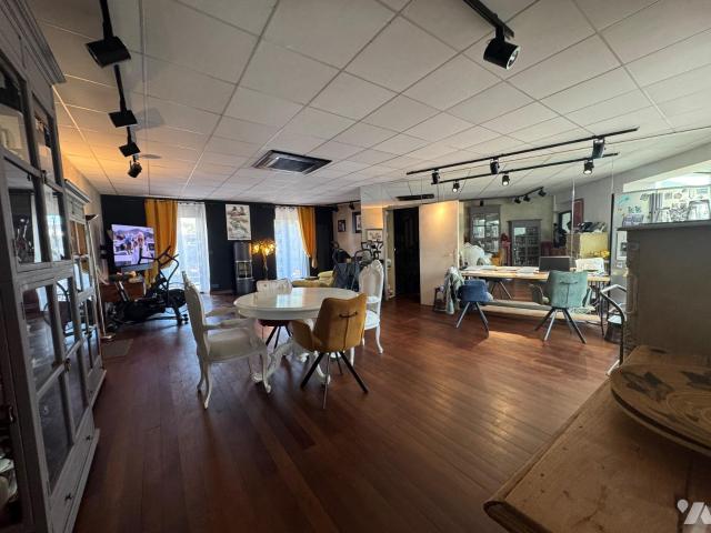Immeuble en vente à Baule Escoublac, Pays de la Loire, 2500 €