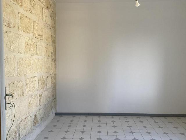 Immeuble en vente à Beauvoisin, Occitanie, 420000€