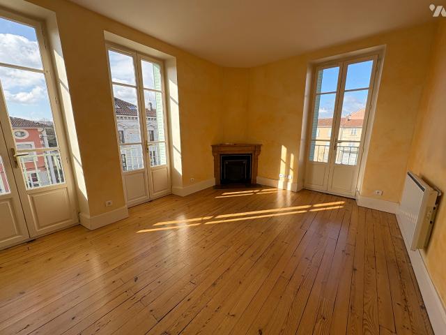 Immeuble en vente à Beaurepaire, Auvergne Rhône Alpes, 350000€