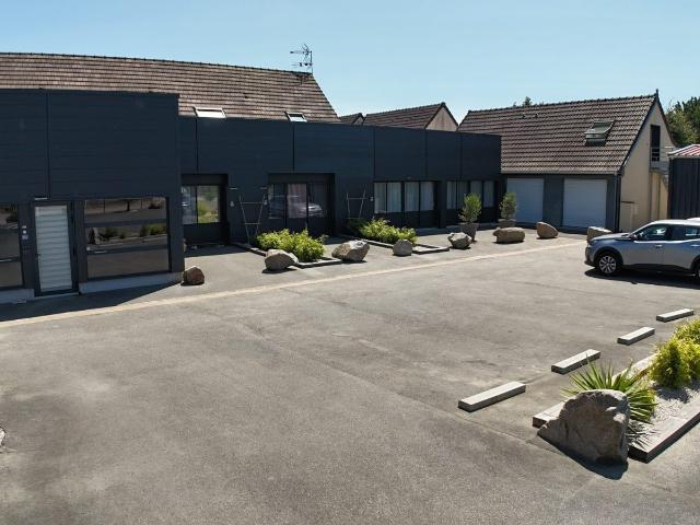 Immeuble en vente à Benoîtville, Normandie, 1043 €