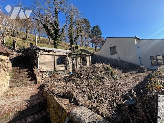Immeuble en vente à Bernay, Normandie, 157000€