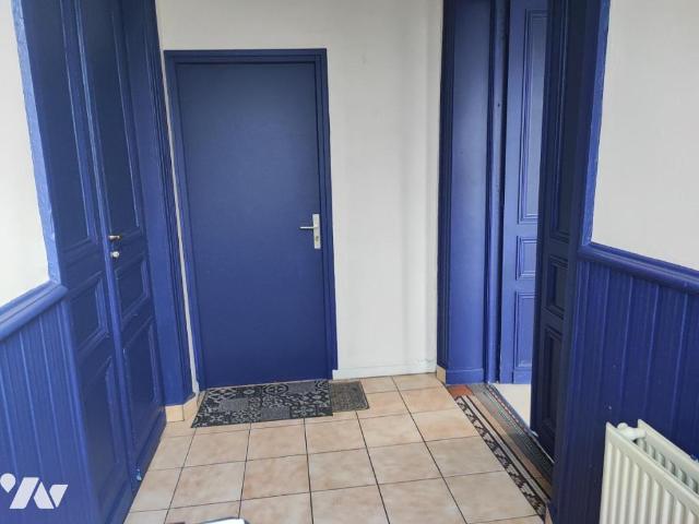 Immeuble en vente à Béthune, Hauts de France, 291200€