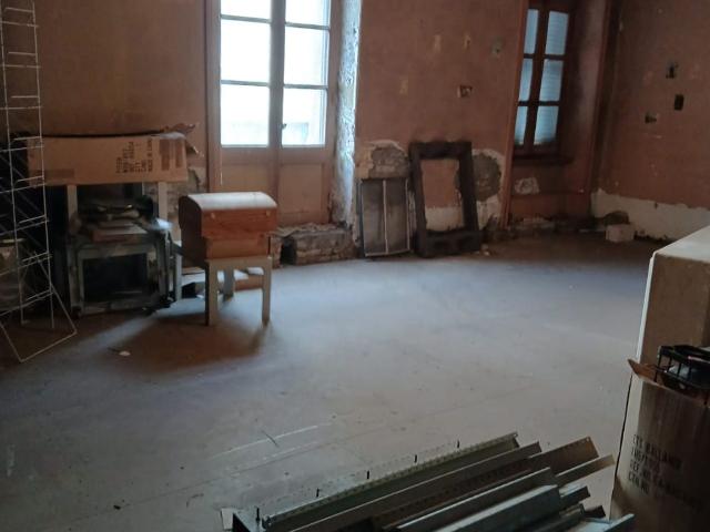 Immeuble en vente à Boën sur Lignon, Auvergne Rhône Alpes, 99000€