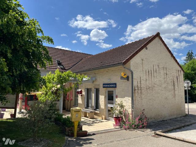 Immeuble en vente à Cunfin, Grand Est, 200000€