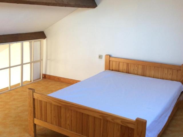 Immeuble en vente à Cambrai, Hauts de France, 269083€