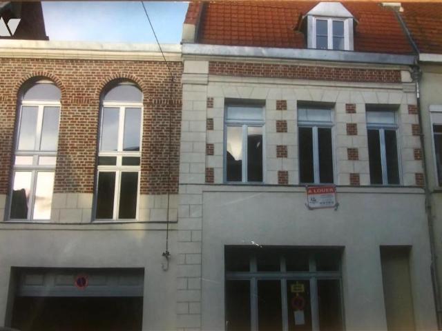 Immeuble en vente à Cambrai, Hauts de France, 400000€