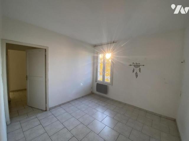 Immeuble en vente à Carpentras, Provence Alpes Côte d'Azur, 540000€