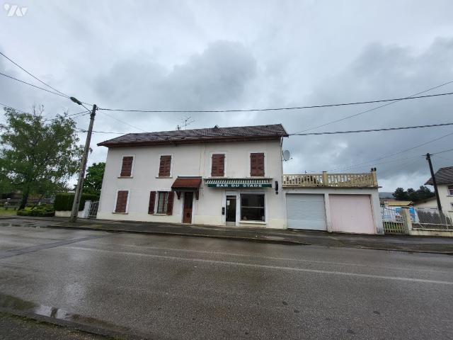 Immeuble en vente à Champagnole, Bourgogne Franche Comté, 161000€