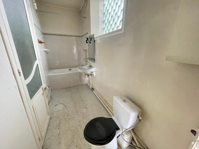 Immeuble en vente à Charny Orée de Puisaye, Bourgogne Franche Comté, 259000€