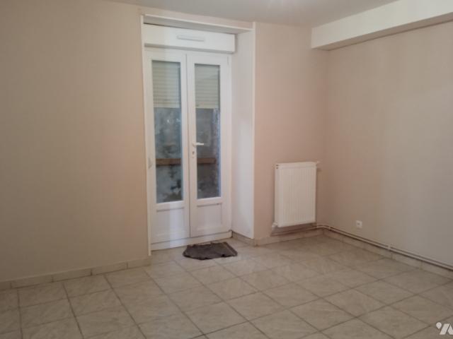 Immeuble en vente à Commercy, Grand Est, 183250€