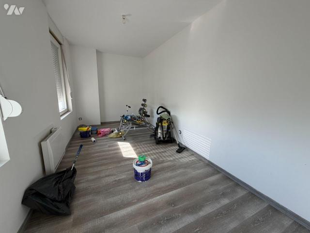 Immeuble en vente à Coudekerque Branche, Hauts de France, 283500€