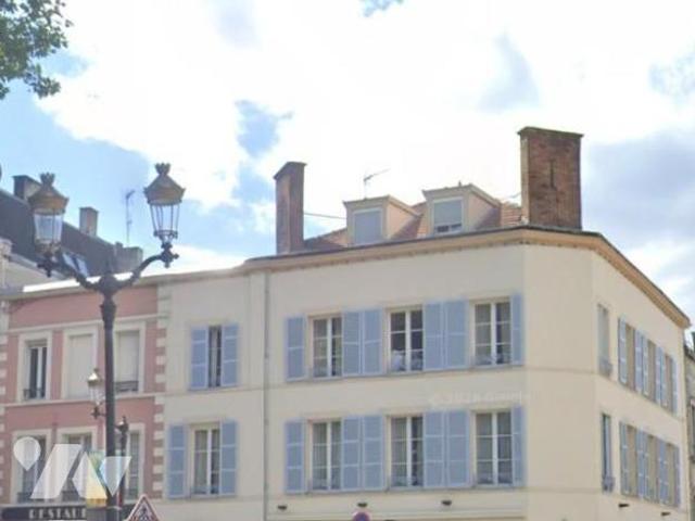 Immeuble en vente à Épernay, Grand Est, 1050 €