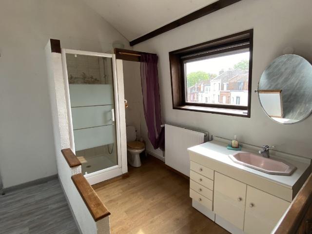 Immeuble en vente à Faches Thumesnil, Hauts de France, 450000€
