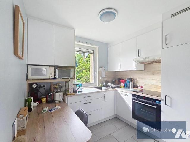 Immeuble en vente à Ferney Voltaire, Auvergne Rhône Alpes, 579000€
