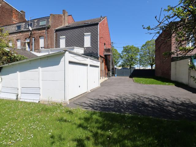 Immeuble en vente à Fourmies, Hauts de France, 136000€