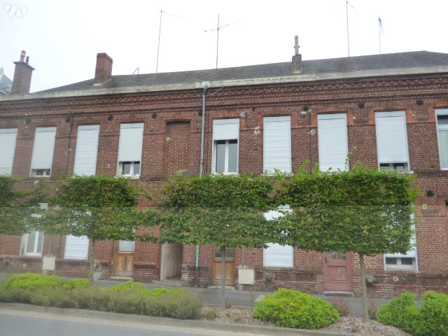 Immeuble en vente à Guise, Hauts de France, 188115€
