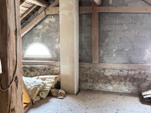 Immeuble en vente à Guyans Vennes, Bourgogne Franche Comté, 392000€