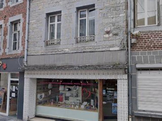 Immeuble en vente à Givet, Grand Est, 70000€