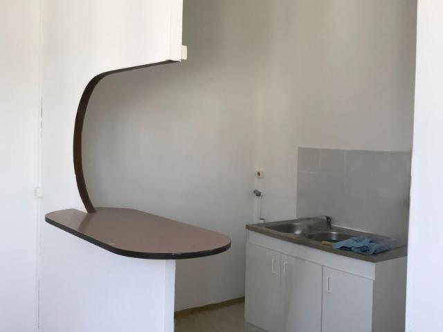 Immeuble en vente à Hautmont, Hauts de France, 190000€