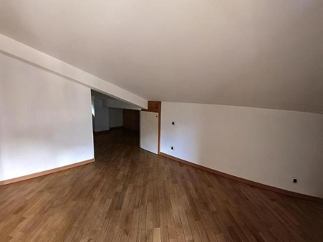 Immeuble en vente à Houches, Auvergne Rhône Alpes, 1350 €