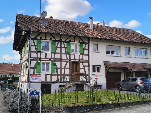 Immeuble en vente à Illtal, Grand Est, 248000€