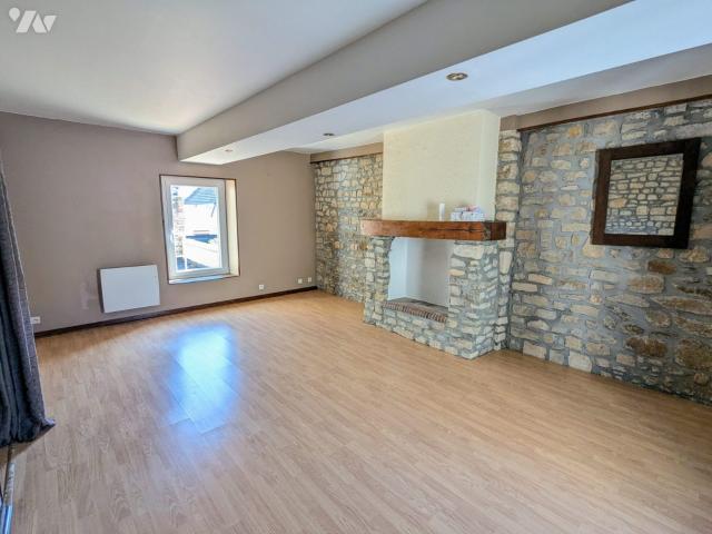Immeuble en vente à Isigny sur Mer, Normandie, 170300€