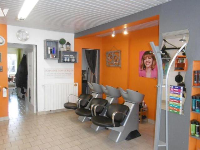 Immeuble en vente à Landelles et Coupigny, Normandie, 90000€